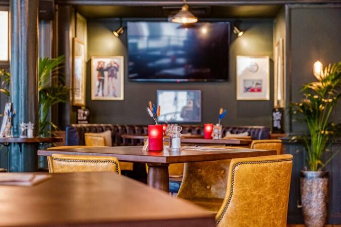 Best Sports Bars in London - The Albany