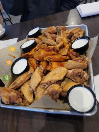 Beste Sportsbars in South Portland - Buffalo Wild Wings @ South Portland, Me