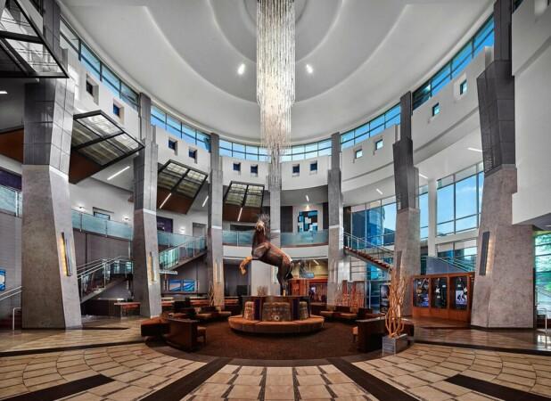 Best Sports Bars in Chandler - Gila River @ Wild Horse Pass