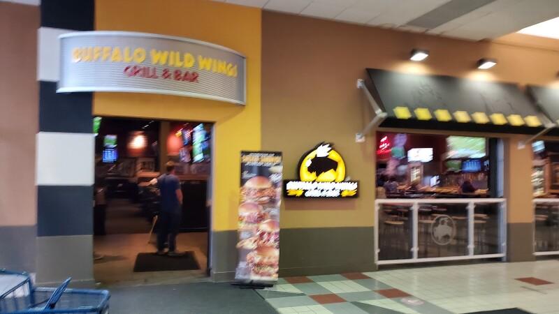 Beste Sportsbars in Danvers - Buffalo Wild Wings @ Danvers, Ma
