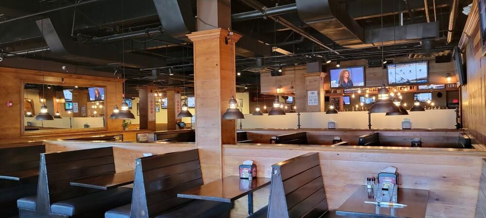 Best Sports Bars in Garden City Park - Your Mothers House