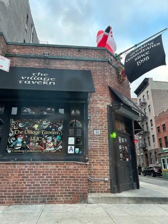 Best Sports Bars in New York - Village Tavern