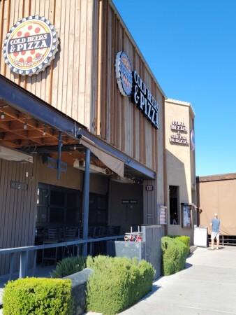 Best Sports Bars in Scottsdale - Cold Beer And Cheeseburgers @ Old Town