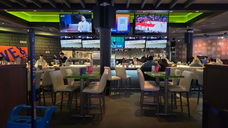 Les Meilleurs Bars à Albany - Dave & Busters @ Albany