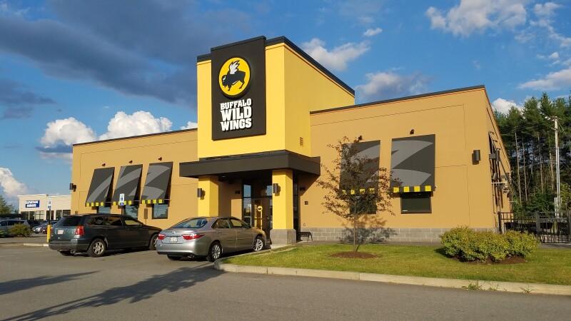 Best Sports Bars in Bangor - Buffalo Wild Wings @ Bangor, Me