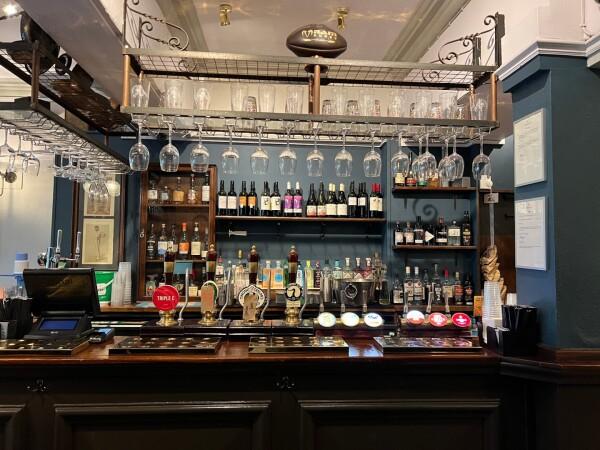 Best Sports Bars in London - Cricketers