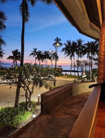 Best Sports Bars in Honolulu - Lulu's Waikiki