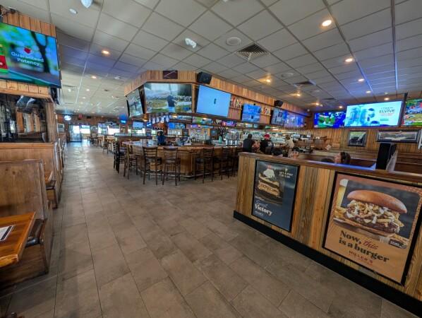 Best Sports Bars in Levittown - Millers Ale House Levittown