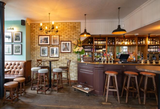 Best Sports Bars in London - Hare and Billet