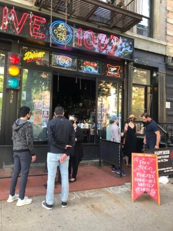 Best Sports Bars in New York - Dive 106