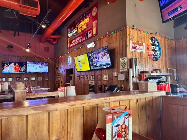 Beste Sportsbars in Saugus - Hooters @ Saugus