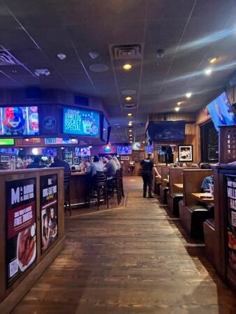 Best Sports Bars in Deer Park - Millers Ale House Deer Park