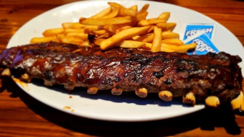 Best Sports Bars in Deer Park - Millers Ale House Deer Park