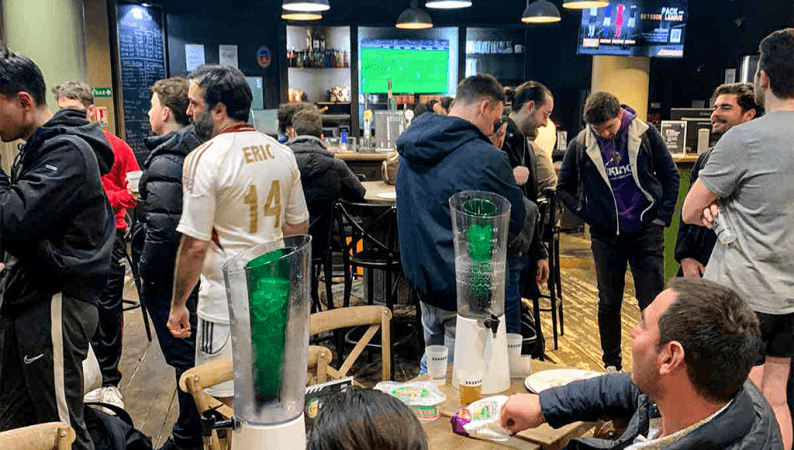 Best Sports Bars in Nanterre - Sports Bar - UrbanSoccer La Défense