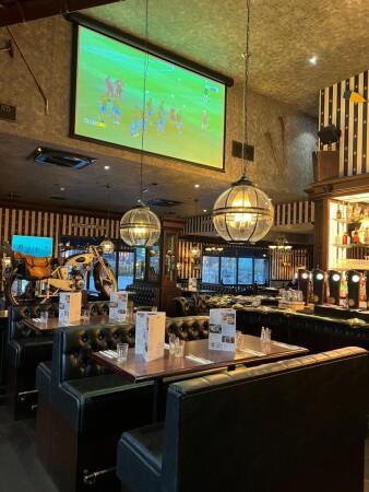 Best Sports Bars in École-Valentin - Au Bureau Besançon Ecole Valentin