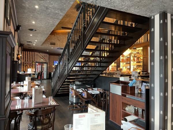 Best Sports Bars in École-Valentin - Au Bureau Besançon Ecole Valentin