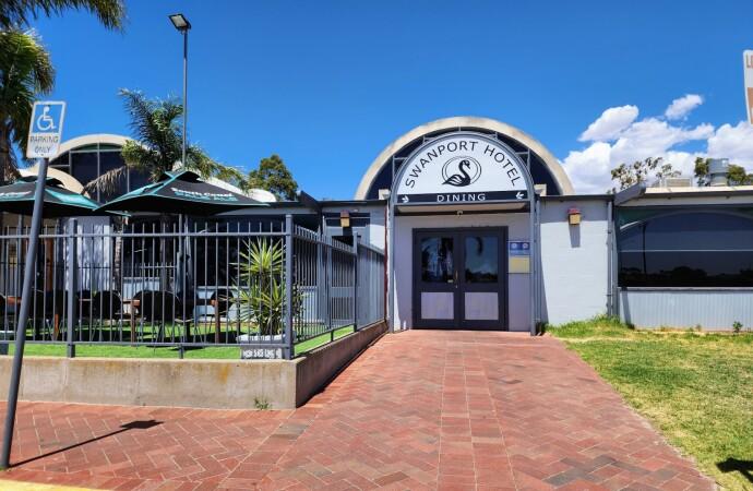 Best Sports Bars in Murray Bridge - Swanport Hotel