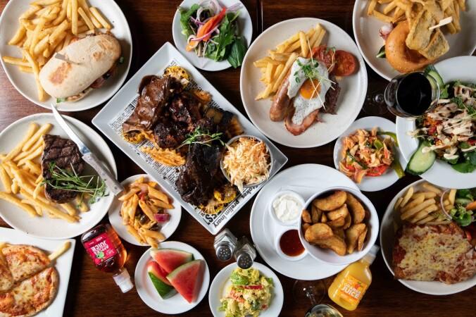 Best Sports Bars in Mount Gambier - South Eastern Hotel