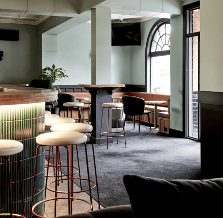 Best Sports Bars in Richmond - Kingston Hotel