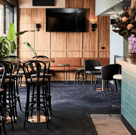 Best Sports Bars in Richmond - Kingston Hotel