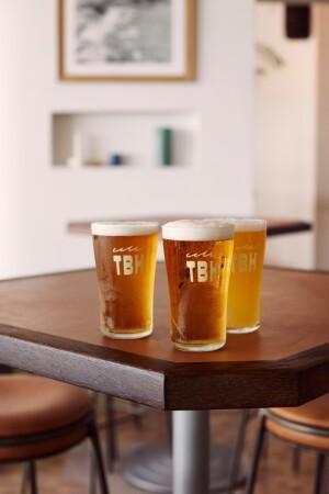 Best Sports Bars in Merewether - The Beach Hotel Merewether