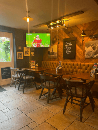 Best Sports Bars in Prenton - Shrewsbury Arms (Oxton)