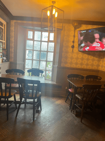 Best Sports Bars in Prenton - Shrewsbury Arms (Oxton)