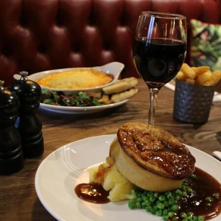 Best Sports Bars in Milton Keynes - The Old School House