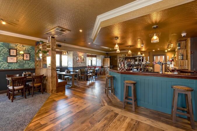 Best Sports Bars in Bicester - The Nightingale