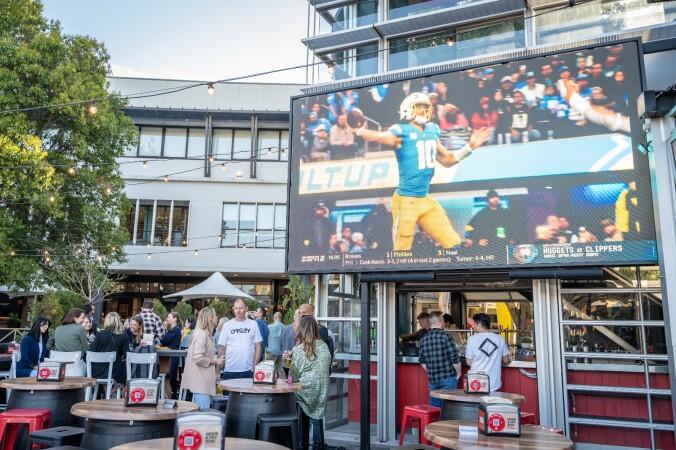 Best Sports Bars in Moore Park - Winghaus - Entertainment Quarter