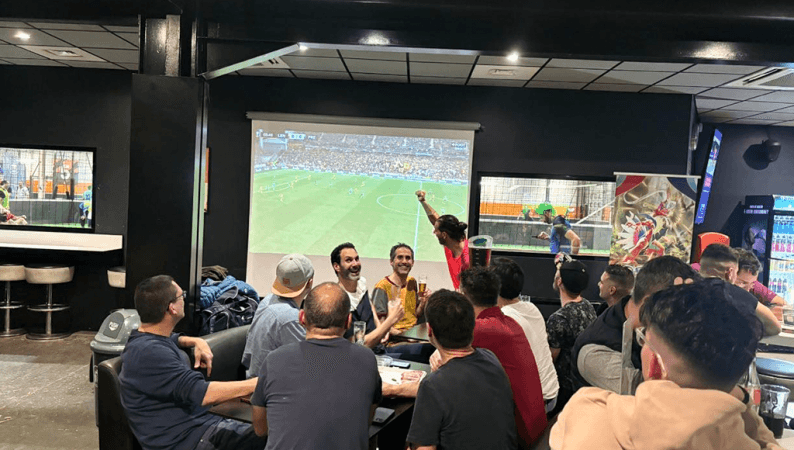 Les Meilleurs Bars à Pessac - Sports Bar - UrbanSoccer Bordeaux-Pessac