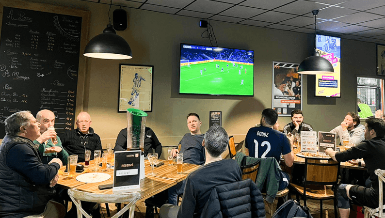 Beste Sportsbars in Saint-Apollinaire - Sports Bar - UrbanSoccer Dijon