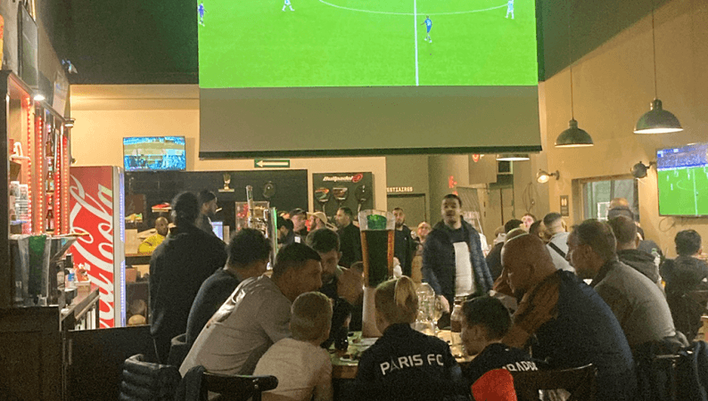 Les Meilleurs Bars à Évry-Courcouronnes - Sports Bar - UrbanSoccer Evry-Courcouronnes