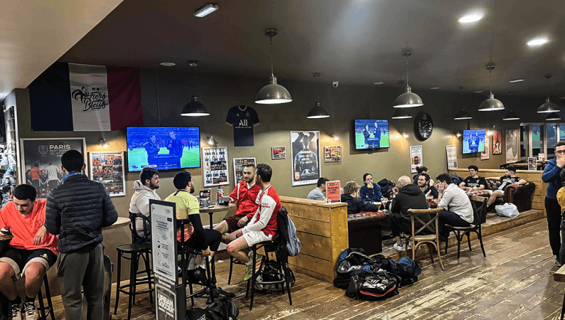 Best Sports Bars in Guyancourt - Sports Bar - UrbanSoccer Guyancourt