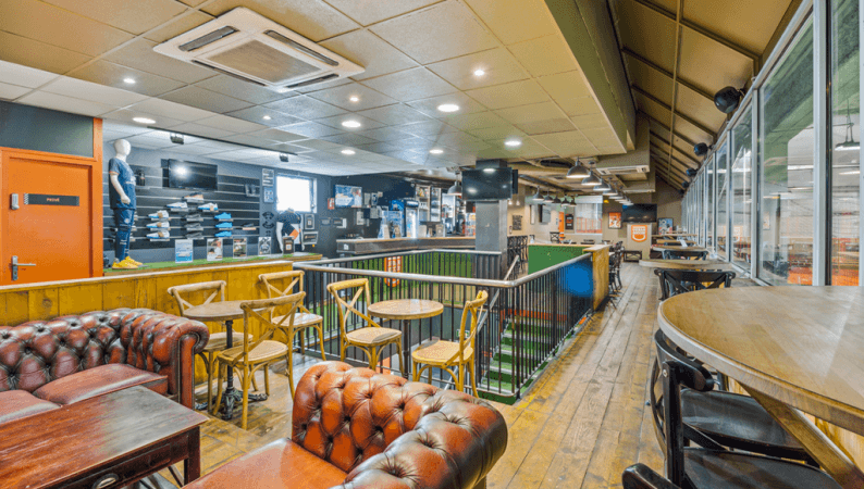 Beste Sportsbars in Ivry-sur-Seine - Sports Bar - UrbanSoccer Quai d'Ivry