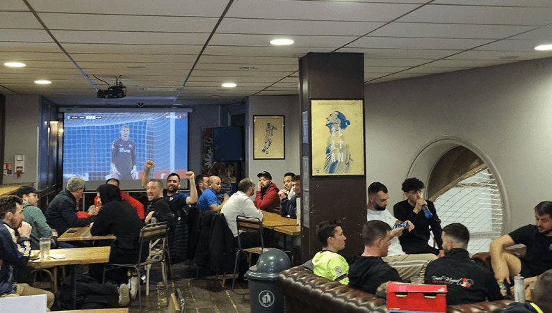 Best Sports Bars in Brignais - Sports Bar - UrbanSoccer Lyon-Barolles