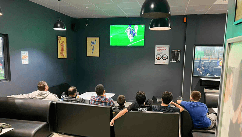 Beste Sportsbars in Lognes - Sports Bar - UrbanSoccer Marne la Vallée