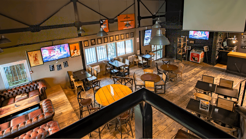 Les Meilleurs Bars à Orsay - Sports Bar - UrbanSoccer Orsay