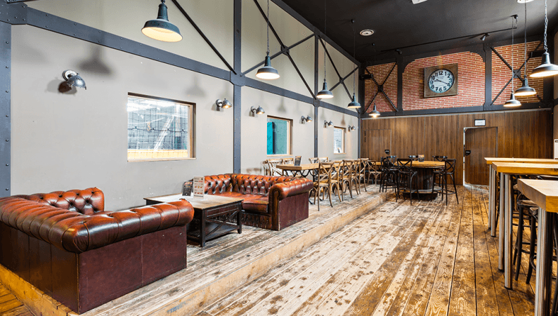 Best Sports Bars in Aubervilliers - Sports Bar - UrbanSoccer Porte d'aubervilliers