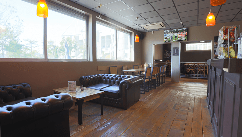 Best Sports Bars in Saint-Étienne - Sports Bar - UrbanSoccer Saint Etienne