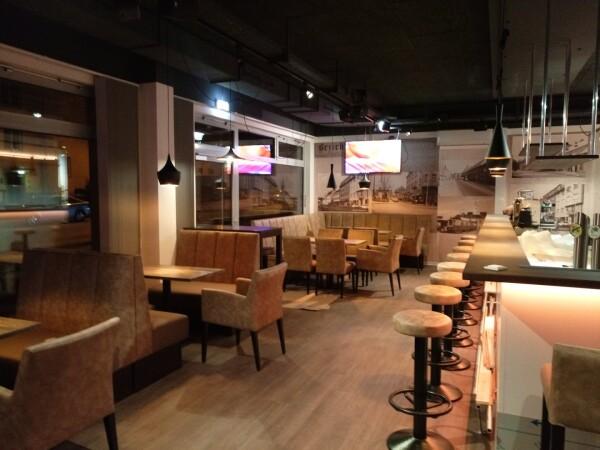 Best Sports Bars in Schwechat - Cafe Zeitlos