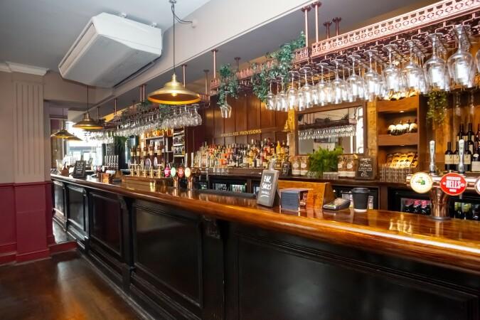 Best Sports Bars in Twickenham - St Margarets