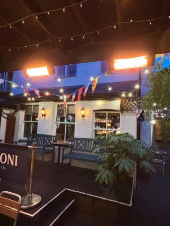 Best Sports Bars in Winchester - The Mucky Duck