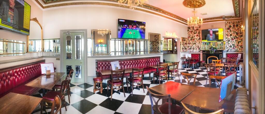 Best Sports Bars in London - Duchess Belle