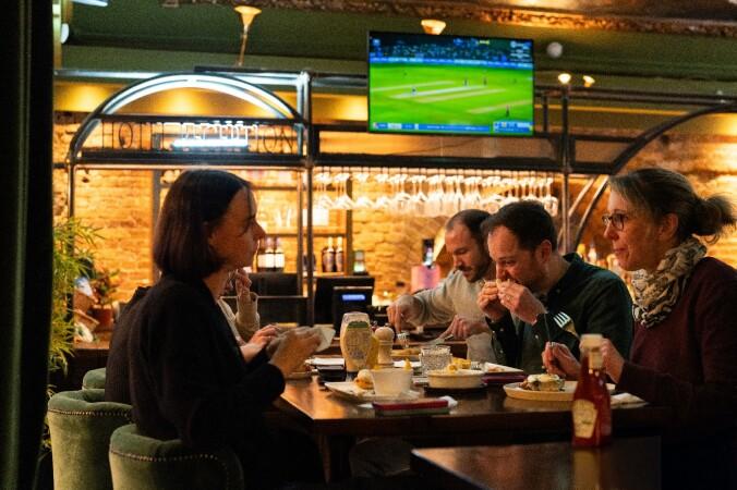 Best Sports Bars in Waterloo - Wellington, Waterloo