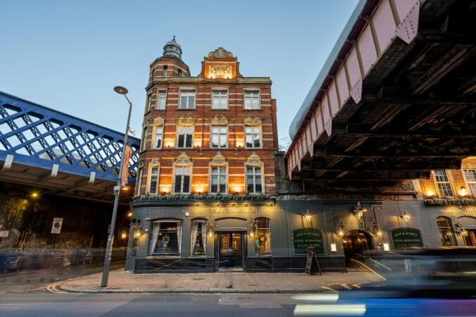 Best Sports Bars in Waterloo - Wellington, Waterloo