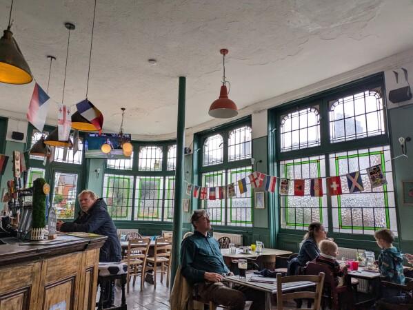 Best Sports Bars in London - Waverley Arms