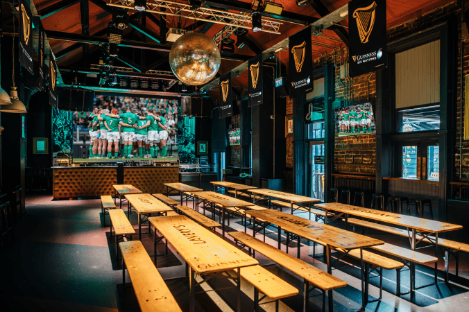 Best Sports Bars in Belfast - Lavery's