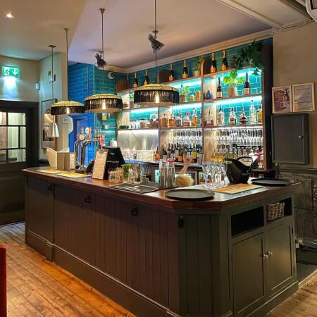 Best Sports Bars in LONDON - Crown & Two Chairmen