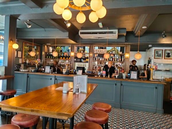 Best Sports Bars in LONDON - Crown & Two Chairmen